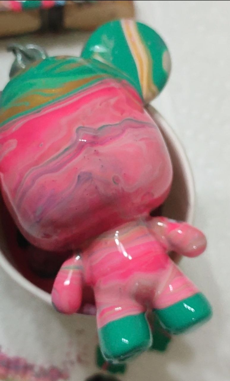 Fluid Art Bear Keychain Workshop